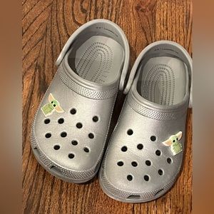 Crocs Star Wars Groggy Mandolorian Size 5 Men CLOGS SANDALS CLASSIC PREOWNED